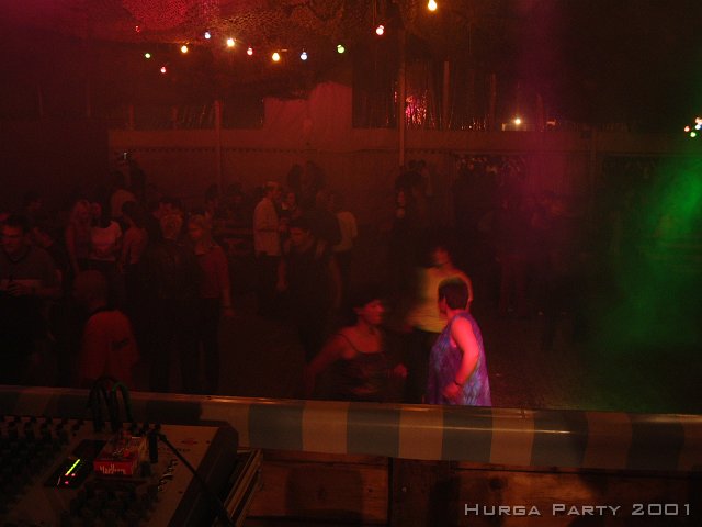 party2001_031