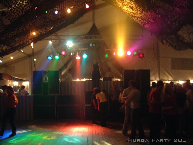 party2001_046