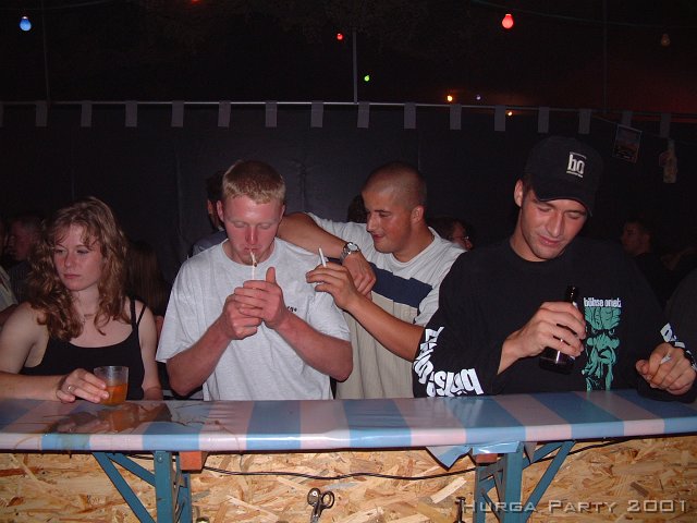 party2001_055