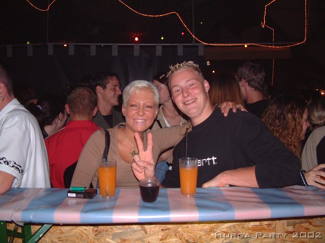 party2002_054